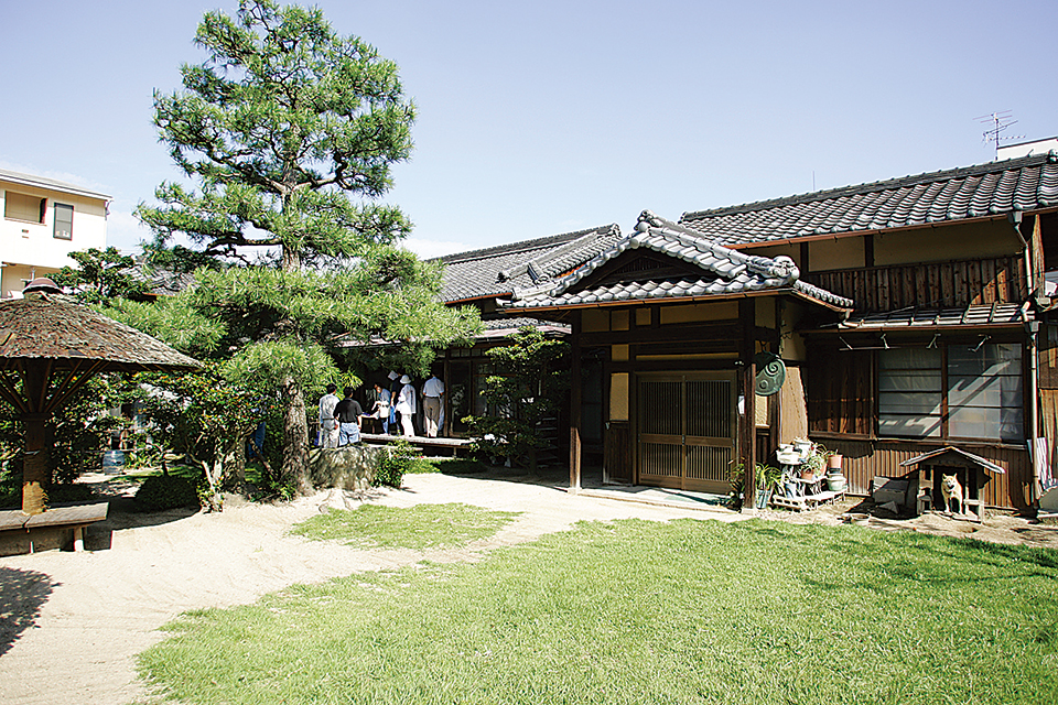 養徳院